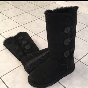 Bailey button uggs